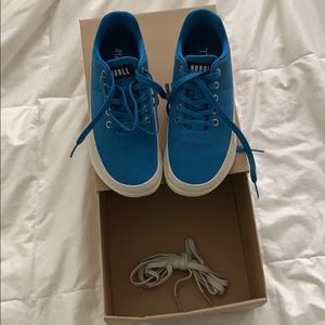 Women’s NoBULL size 6 trainers